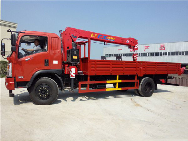 長興6.3噸東風(fēng)隨車吊