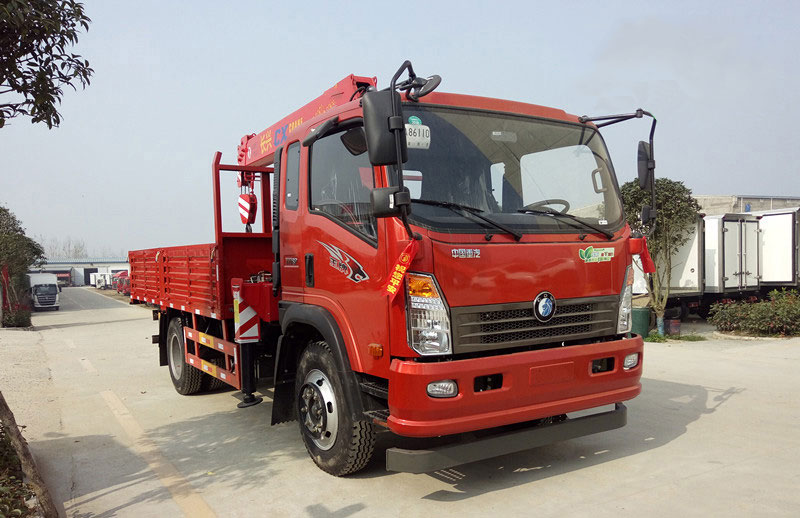 長(zhǎng)興6.3噸重汽王牌隨車吊