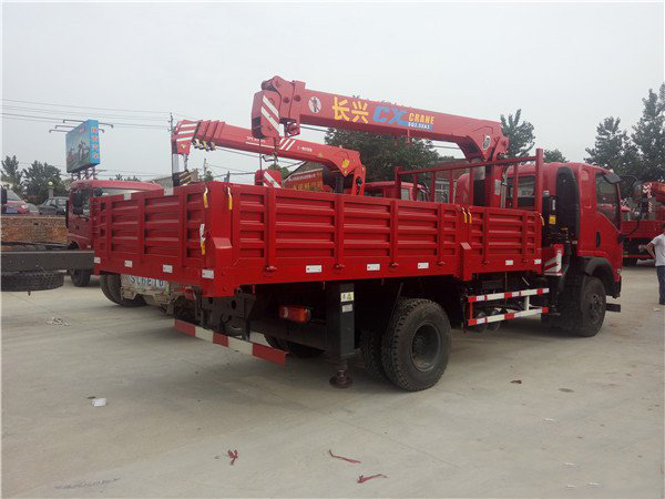 長興5噸三環(huán)隨車吊（5噸隨車起重運(yùn)輸車）圖片展示2