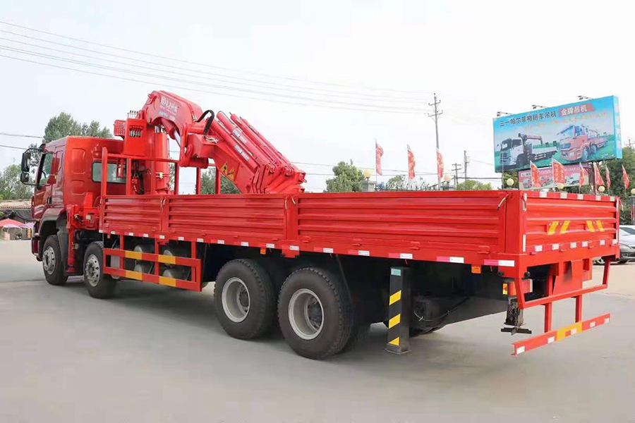 東風(fēng)國六30噸隨車吊即將發(fā)車