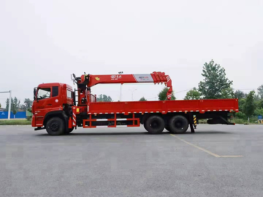 東風(fēng)天龍長興12噸隨車吊 龍擎動(dòng)力圖片展示3